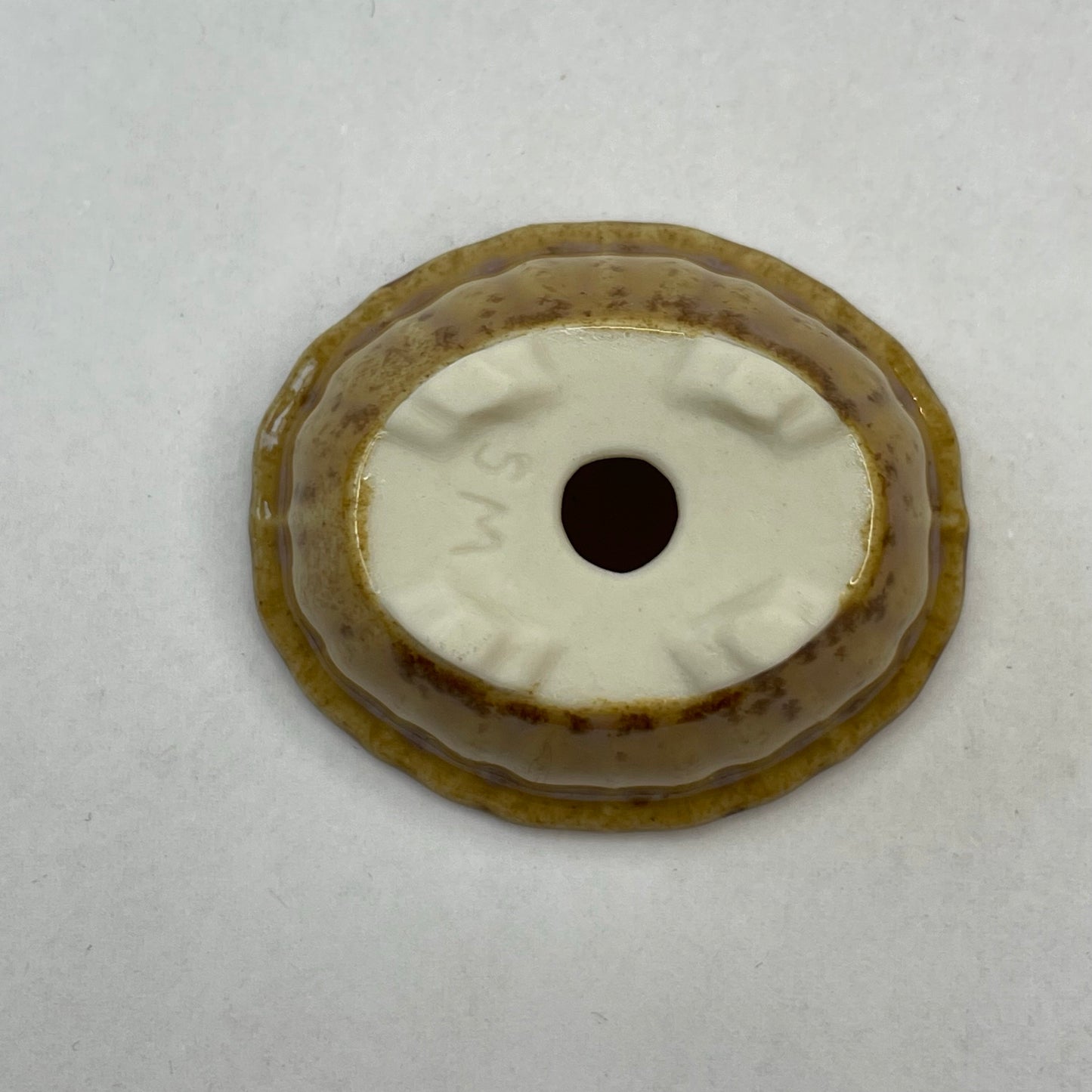 Tiny Scalloped Oval Mame Bonsai Pot in Champagne, About 1.5 inches long