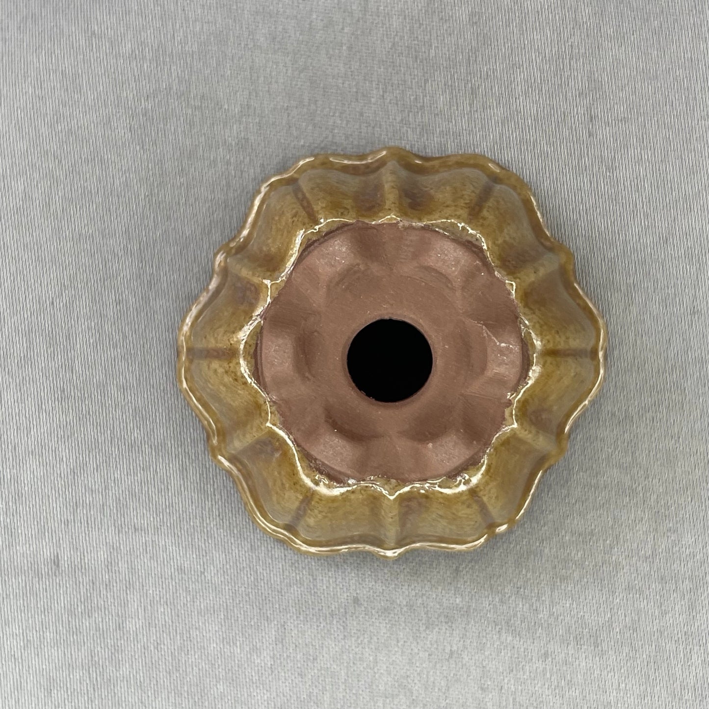 New! Tiny Flower Shaped Mame Bonsai Pot in Champagne Chocolate, About 1.5 inches wide