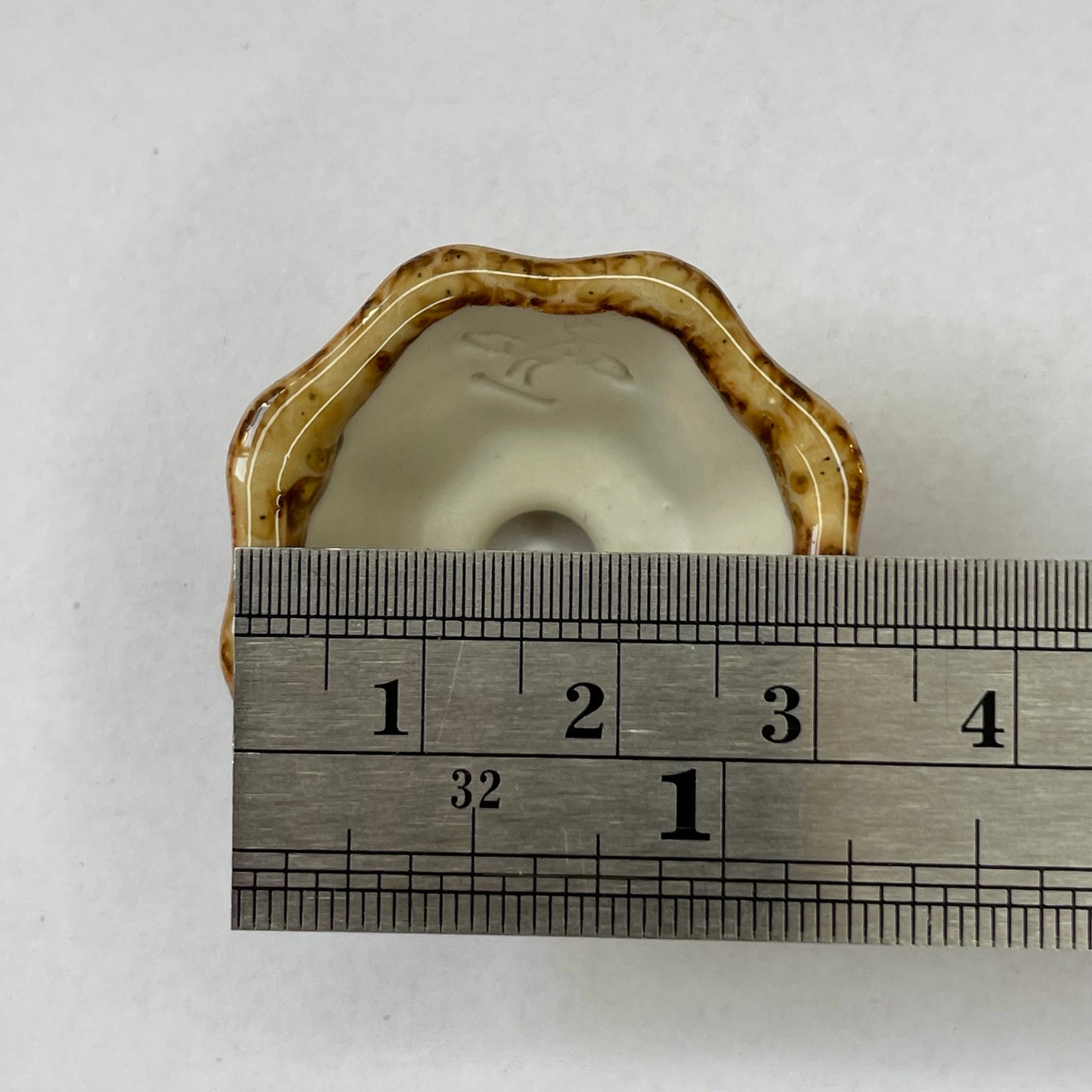 Tiny Flower-Shaped Mame Bonsai Pot in Leopard, Less than 1.25 inches wide